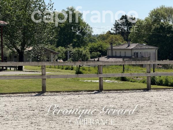 Propriété équestre de prestige de 187 M2 Longère et Installations Equestre à SALLEBOEUF
