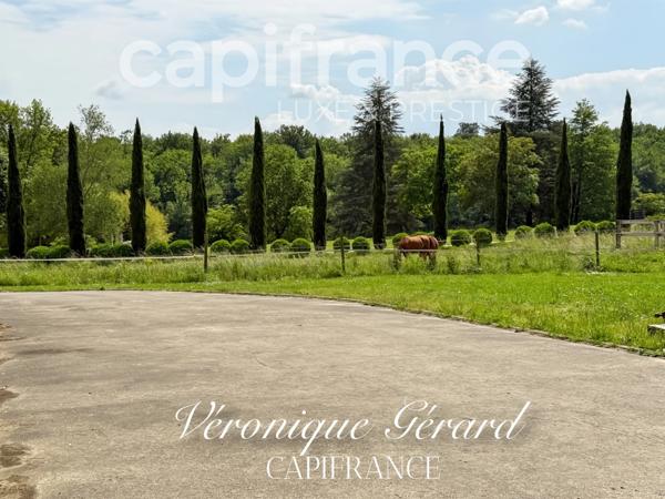 Propriété équestre de prestige de 187 M2 Longère et Installations Equestre à SALLEBOEUF