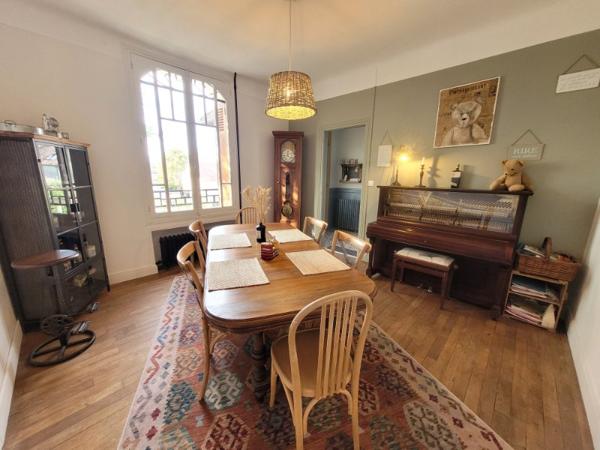 Maison de caractère - 4 chambres - Jardin - centre