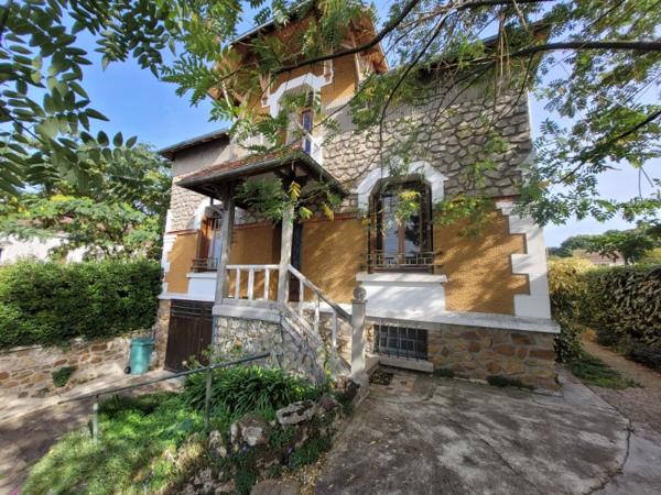 Maison de caractère - 4 chambres - Jardin - centre