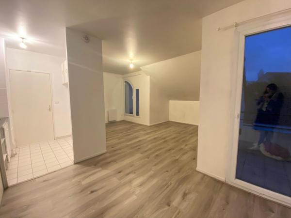 A LOUER : T2 à LILLE • Pellevoisin • 766 € CC • Réf. G244-204