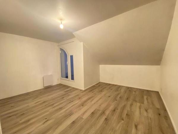 A LOUER : T2 à LILLE • Pellevoisin • 766 € CC • Réf. G244-204