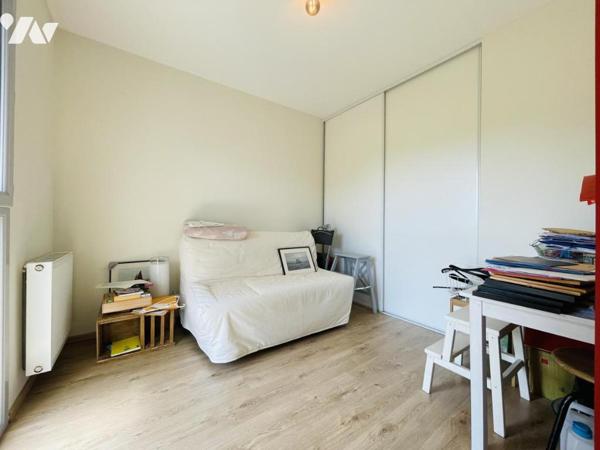 APPARTEMENT EN DUPLEX AVEC JARDIN 