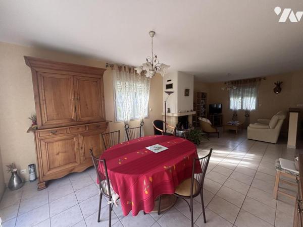 CAEN OUEST / SECTEUR MOUEN - MAISON D'HABITATION DE PLAIN-PIED AVEC JARDIN