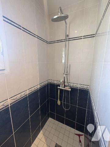 CAEN OUEST / SECTEUR MOUEN - MAISON D'HABITATION DE PLAIN-PIED AVEC JARDIN