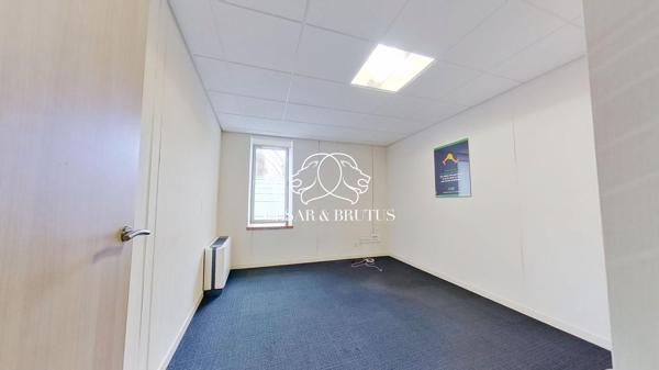 Maison (390 m²) en vente à PANISSIERES