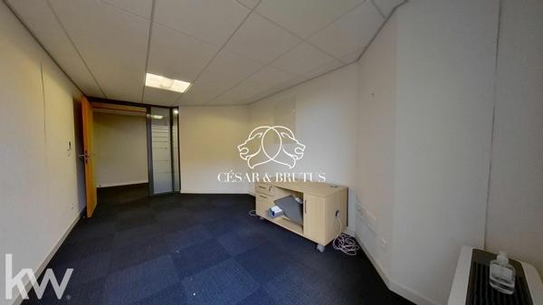 Maison (390 m²) en vente à PANISSIERES