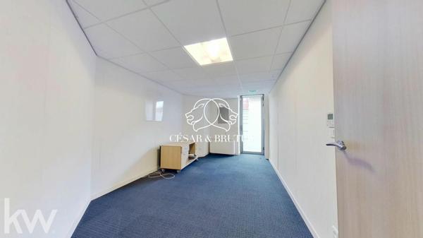 Maison (390 m²) en vente à PANISSIERES