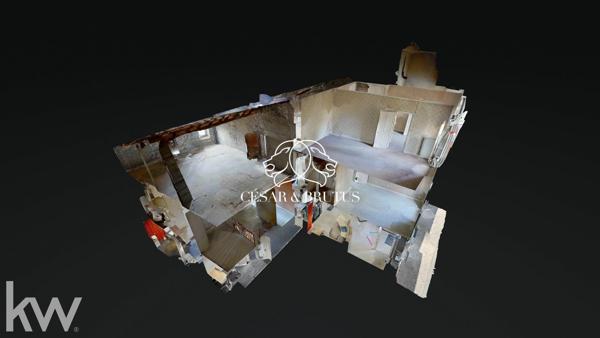 Maison (390 m²) en vente à PANISSIERES