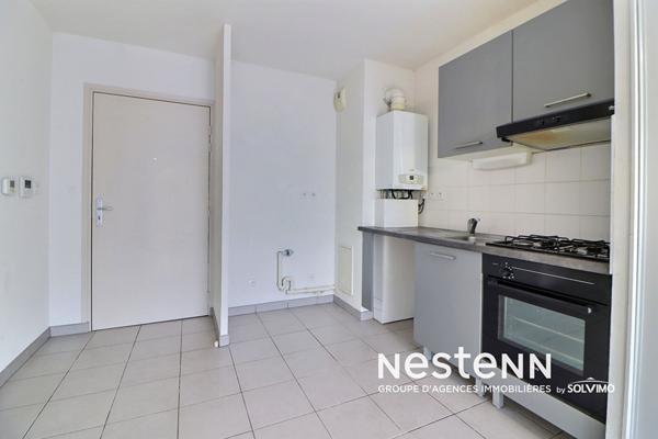 St Priest Cordière Appartement T1 38m2, Dernier Étage, Terrasse, Stationnement, Garage fermé