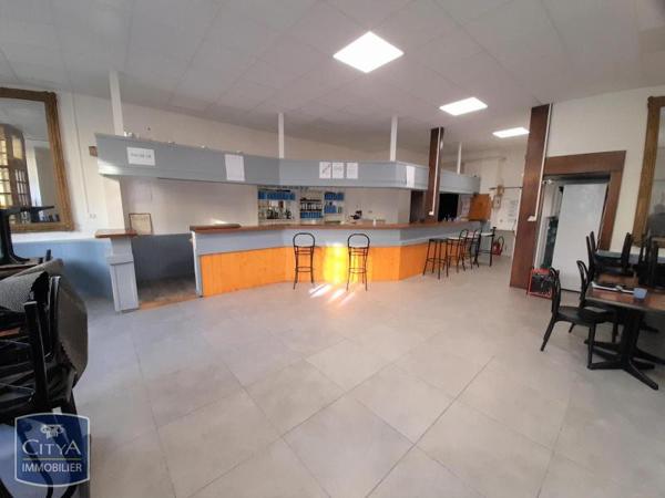 Local commercial à louer 74.84m²