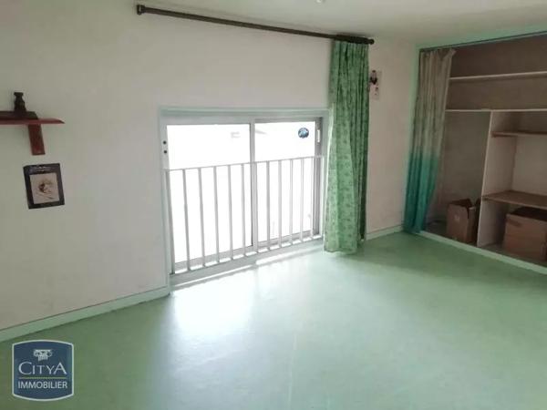 Local commercial à louer 74.84m²