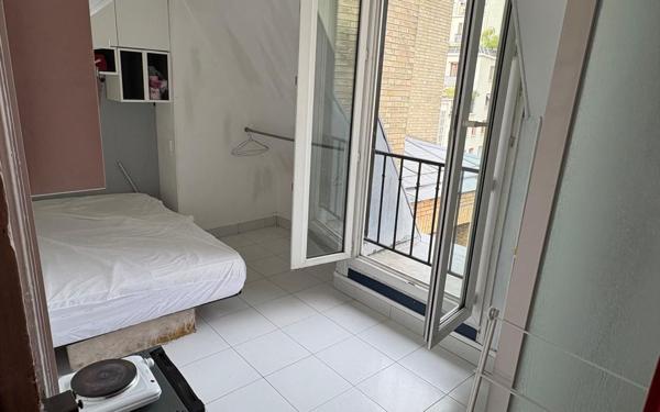 Appartement à vendre    1 pièce • 7,72 m2 Paris 15