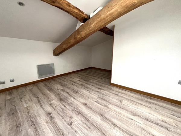 Maison à vendre 140 400 € Mauzé-sur-le-Mignon 3 p 63 m² DPE D