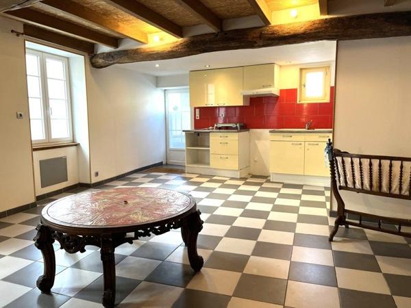 Maison à vendre 140 400 € Mauzé-sur-le-Mignon 3 p 63 m² DPE D