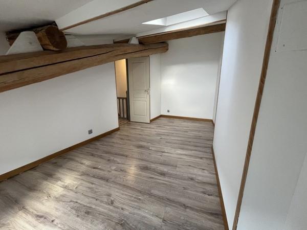 Maison à vendre 140 400 € Mauzé-sur-le-Mignon 3 p 63 m² DPE D