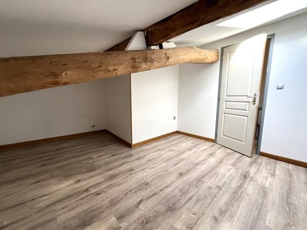 Maison à vendre 140 400 € Mauzé-sur-le-Mignon 3 p 63 m² DPE D