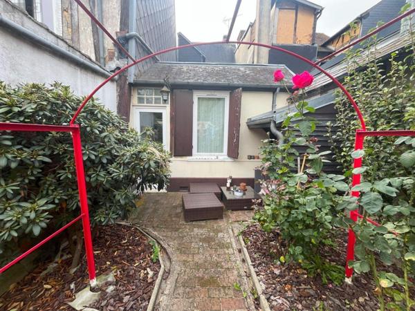 Maison de ville à vendre à Conches-en-Ouche dans l'Eure (27190), ref : 11144/726   
Centre Bourg