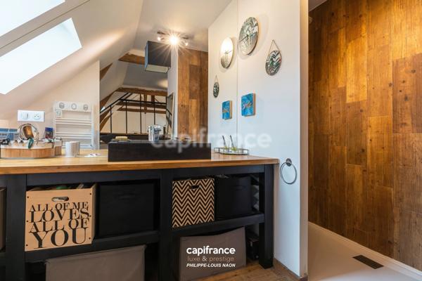 LOFT RÉNOVÉ SITUÉ DANS LE HAUT PRÉMARTINE