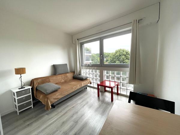 CHAVILLE La Pointe - Studette Loyer 581.32 €/mois charges comprises **  - Référence  688-C