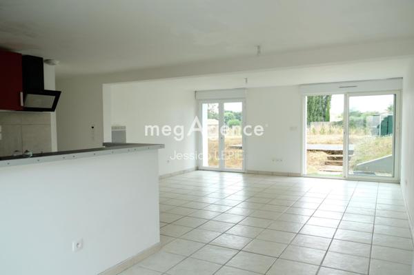 Appartement à AIFFRES, 79230 - 4 pièces 80m²