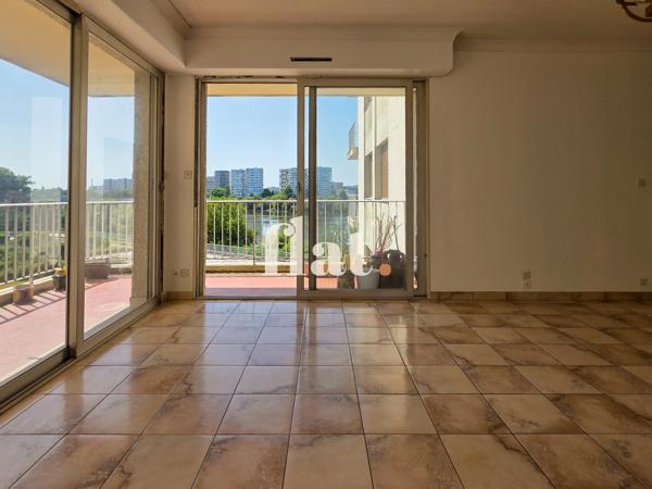 Appartement
                                                                                                                                                                                                                                                                                                                        4 pièce(s)                                                                                                                                                                                                          3 chambre(s)                                                                                                                                                                                                          141.51  m²