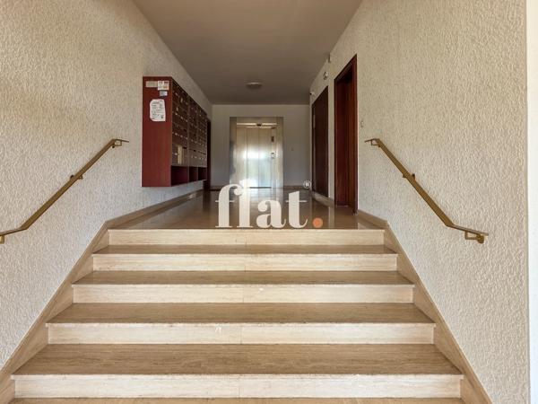 Appartement
                                                                                                                                                                                                                                                                                                                        4 pièce(s)                                                                                                                                                                                                          3 chambre(s)                                                                                                                                                                                                          141.51  m²