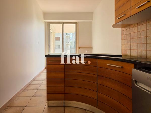 Appartement
                                                                                                                                                                                                                                                                                                                        4 pièce(s)                                                                                                                                                                                                          3 chambre(s)                                                                                                                                                                                                          141.51  m²