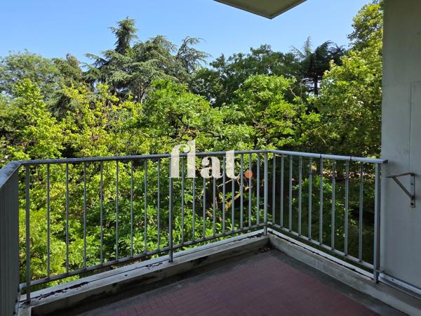 Appartement
                                                                                                                                                                                                                                                                                                                        4 pièce(s)                                                                                                                                                                                                          3 chambre(s)                                                                                                                                                                                                          141.51  m²