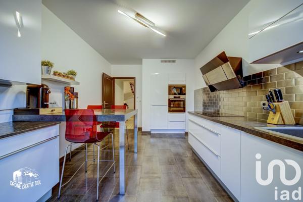 Maison 7 pièces de 191 m² à Marly (57155)