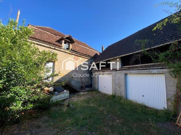 Maison à Restaurer 100 m² + local commercial + dépendances