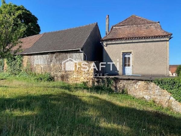 Maison à Restaurer 100 m² + local commercial + dépendances