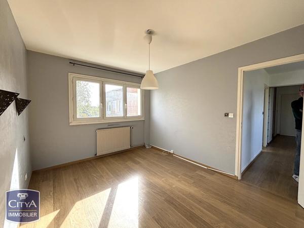 Appartement à vendre 2 pièces 59.7m² Hénin-Beaumont (62110)