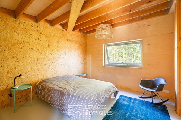 Maison d’architecte éco-conçue et son atelier indépendant à deux pas du centre-bourg