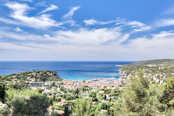 Maison contemporaine avec vue d'exception