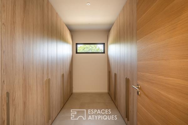 Villa contemporaine avec piscine à l’abri des regards