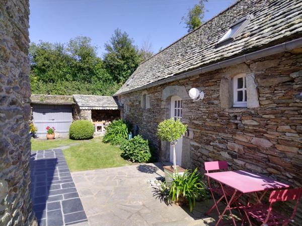 3 PENTY EN PIERRE A 1 KM DE LA MER