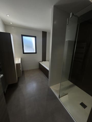 Maison 5 pièce(s) 4 chambre(s) 158 m²