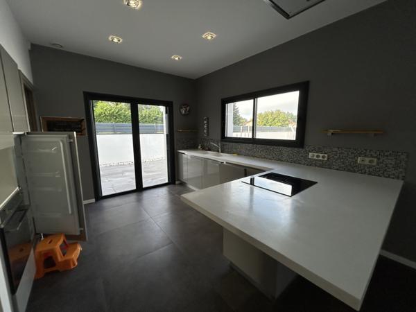 Maison 5 pièce(s) 4 chambre(s) 158 m²