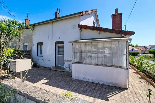 Maison rénovée, prête à vous accueillir !