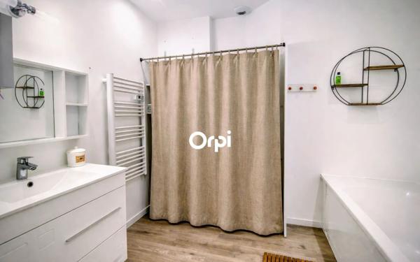 Maison à vendre    8 pièces • 170 m2 Marennes