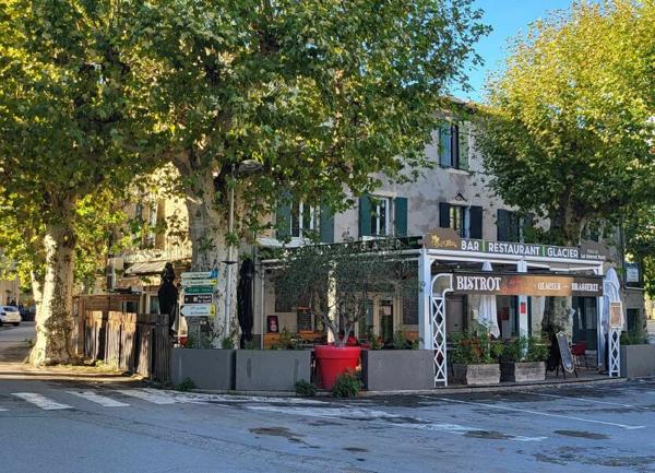 Maison à vendre    2 pièces • 220 m2 Joyeuse