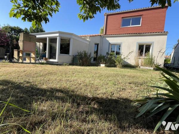 BOUAYE (secteur des Sablons) maison 179m² 6 ch. 7-8 pièces sur terrain de 800m² 