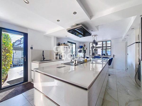 Superbe maison Chennevières sur Marne avec Piscine 5 chambres