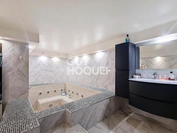 Superbe maison Chennevières sur Marne avec Piscine 5 chambres