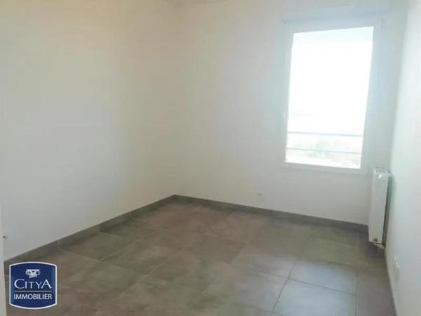 Appartement à louer 3 pièces 63.59m² Istres (13800)