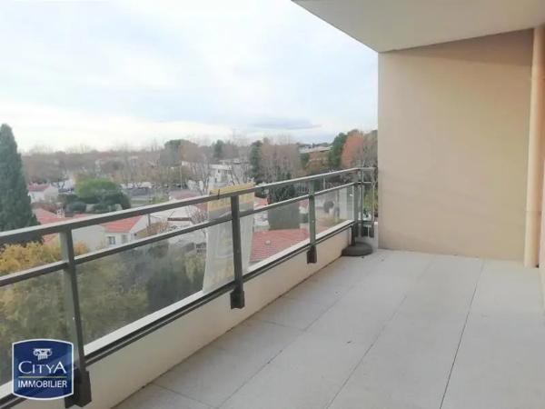 Appartement à louer 3 pièces 63.59m² Istres (13800)