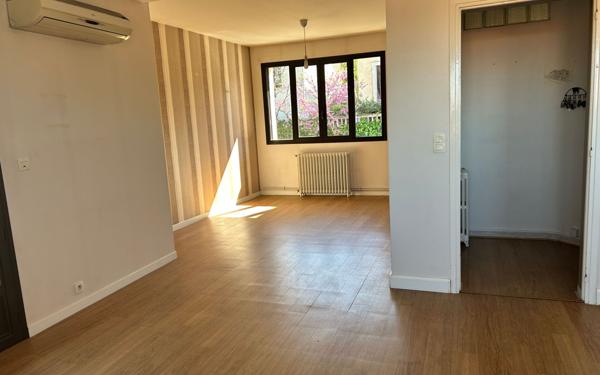 Appartement à louer    3 pièces • 134 m2 Toulouse