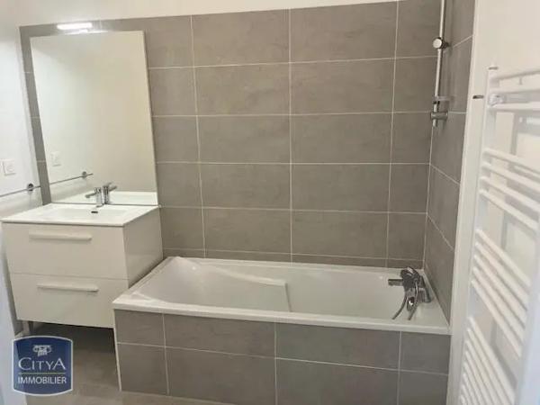 Appartement à louer 3 pièces 62.11m²