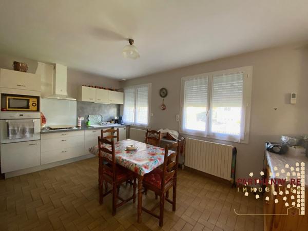 Bien situé dans quartier calme à CHATILLON-SUR-THOUET
